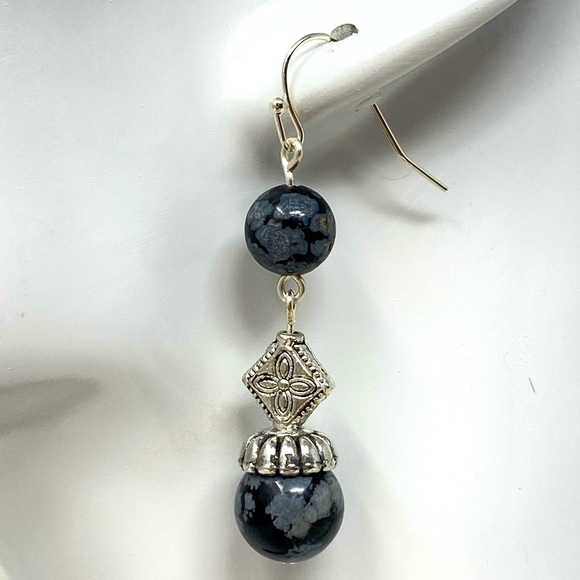 Lava rock necklace with marble pendant & snowflake jasper bracelet + earrings - Picture 3 of 8